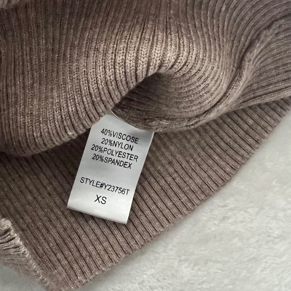 Tuckernuck Ribbed Tank Top - Picture 5 of 5